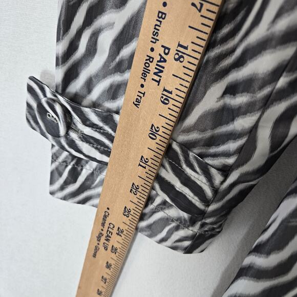 Chico's Belted Jacket Safari Stripes Sz XL (3) Gray White Zebra Print - Picture 11 of 16